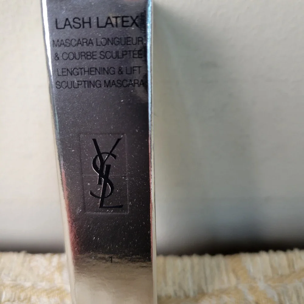 Yves Saint Laurent Lash Latex Lengthening Lift Sculpting Mascara 1 Black 2ml NIB